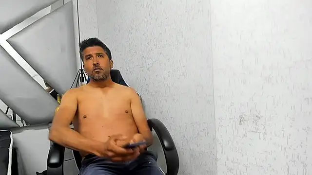 Snapshot of DANIDICK_VC chatting on December 15, 12:09 pm DANIDICK VC online show from December 15, 12:09 pm