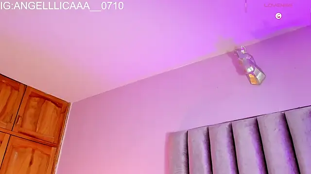 Little Angelica18 online show from February 13, 12:34 pm