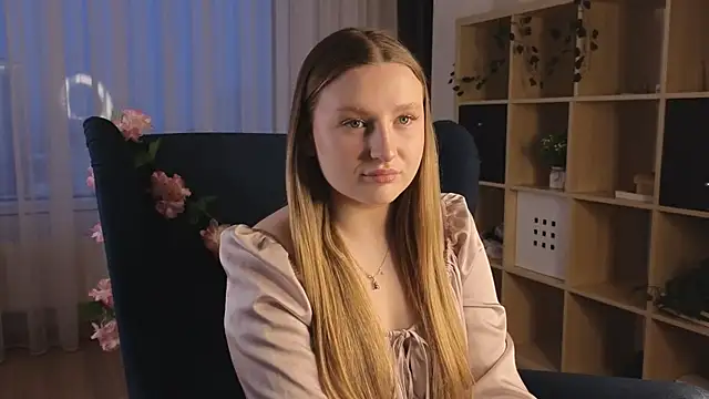 Snapshot of RemediosStrekas chatting on December 15, 4:06 am RemediosStrekas online show from December 15, 4:06 am