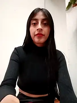 Snapshot of Im_Kloe chatting on December 15, 8:02 pm Im Kloe online show from December 15, 8:02 pm