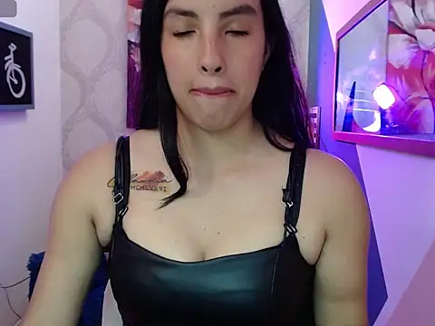 Loornna mirr online show from December 2, 7:53 pm