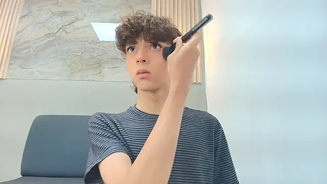 Snapshot of CRISS_ALLEN1 chatting on December 15, 1:15 pm CRISS ALLEN1 online show from December 15, 1:15 pm