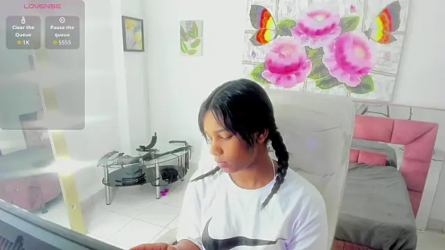 Snapshot of miiyaako_ds chatting on December 1, 9:53 pm miiyaako ds online show from December 1, 9:53 pm