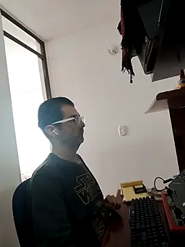 Snapshot of Fuegosutil chatting on November 26, 4:52 pm Fuegosutil online show from November 26, 4:52 pm