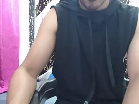 simonm667 online show from May 17, 9:00 pm