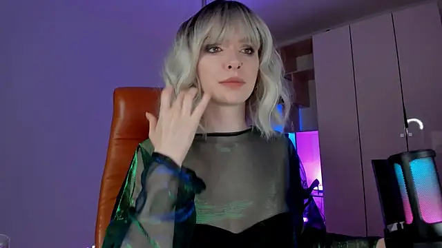 Mistress Iris online show from June 10, 8:08 pm