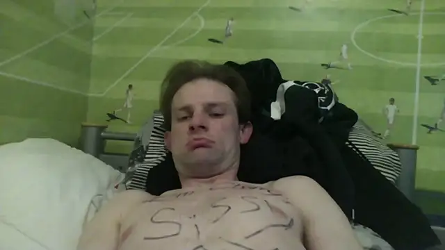 Snapshot of Mrslingerie chatting on March 7, 10:18 pm Mrslingerie online show from March 7, 10:18 pm