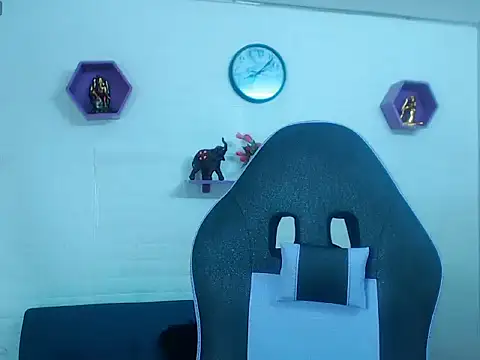 marcus 20 online show from December 16, 1:38 pm