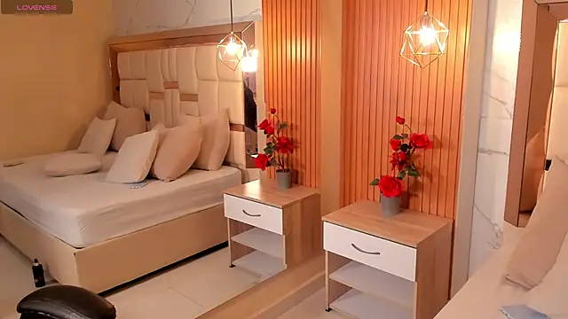 samantha quinnn online show from December 22, 8:44 am