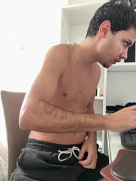 RicoValen online show from March 6, 4:03 pm