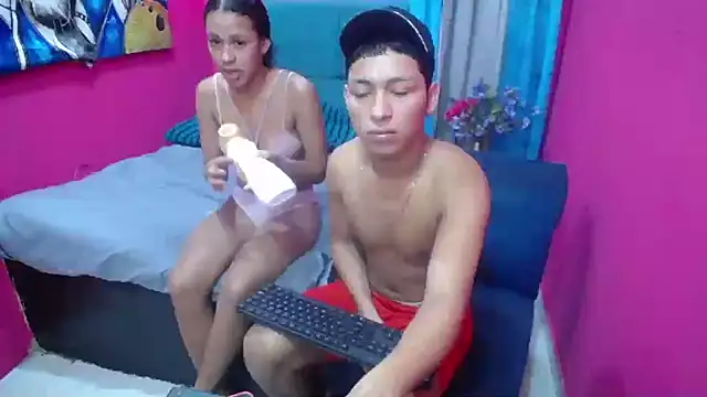 Snapshot of twinks_fuck chatting on December 13, 10:15 pm twinks fuck online show from December 13, 10:15 pm