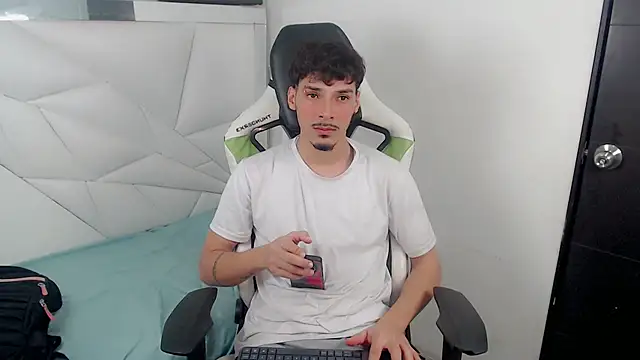 Yankeee  online show from November 28, 3:42 am