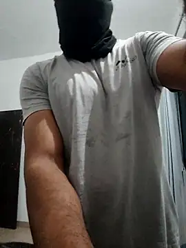 Snapshot of Amit22122 chatting on November 29, 1:30 am Amit22122 online show from November 29, 1:30 am