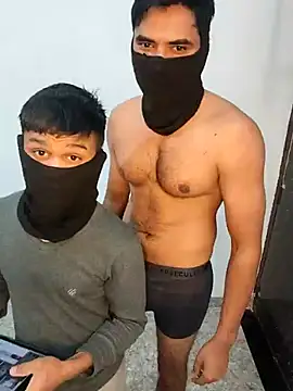 Snapshot of Amit22122 chatting on December 17, 12:55 pm Amit22122 online show from December 17, 12:55 pm