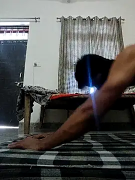 Amit22122 online show from May 27, 2:41 am