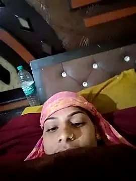 Snapshot of Janki_cute chatting on December 2, 2:23 pm Janki cute online show from December 2, 2:23 pm