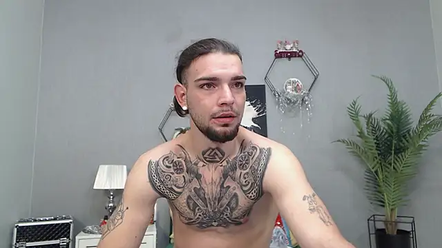 KaneHunter online show from December 14, 4:07 am