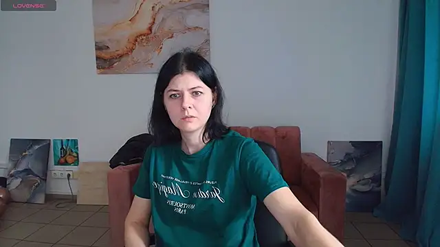 Snapshot of MelisaGollden chatting on November 27, 8:05 am MelisaGollden online show from November 27, 8:05 am