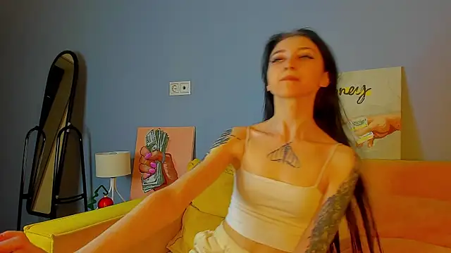 Ellen Hops online show from December 3, 4:20 am