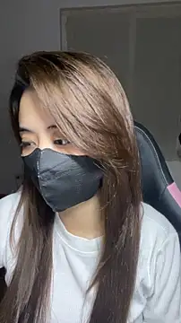 Lunamoon68 online show from April 7, 7:03 pm