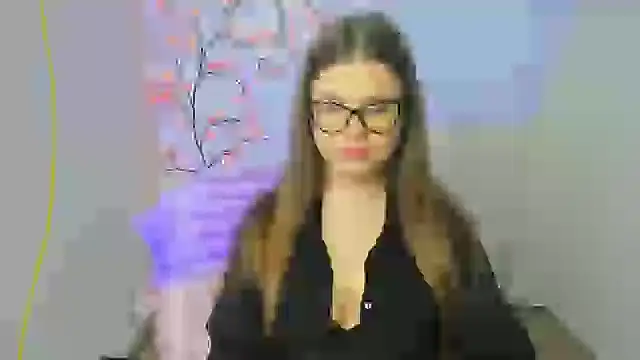 Snapshot of Violetta_Brilliant chatting on December 5, 12:36 pm Violetta Brilliant online show from December 5, 12:36 pm