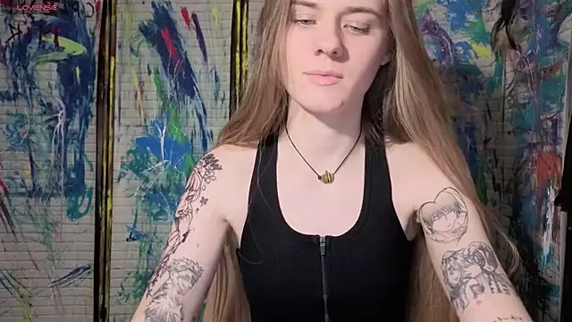 Adell Love online show from April 29, 5:41 pm