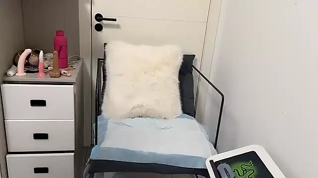 wanou33669 online show from February 7, 8:18 am