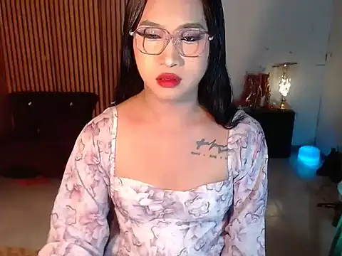 Snapshot of Sweet_kendall_xxx chatting on May 4, 10:55 am Sweet kendall xxx online show from May 4, 10:55 am