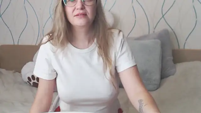 KissKsy online show from December 1, 6:07 am