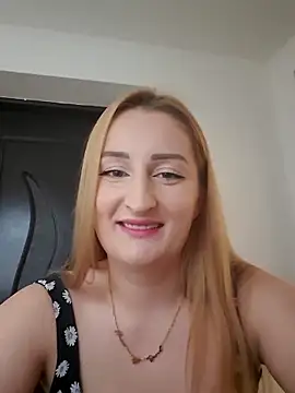 Snapshot of dixielarys chatting on December 5, 7:17 am dixielarys online show from December 5, 7:17 am