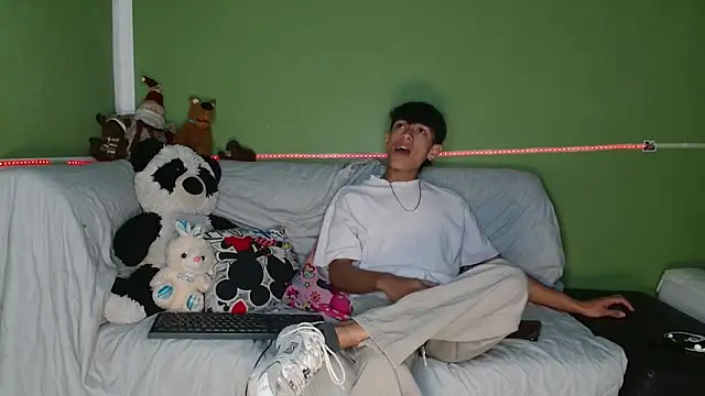 Snapshot of murb_xxx chatting on December 16, 3:06 pm murb xxx online show from December 16, 3:06 pm