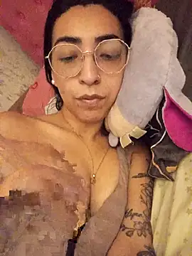 Yani-14 online show from February 5, 10:36 pm