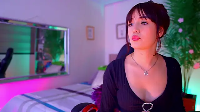 Snapshot of dakotaa_01 chatting on December 2, 3:18 pm dakotaa 01 online show from December 2, 3:18 pm