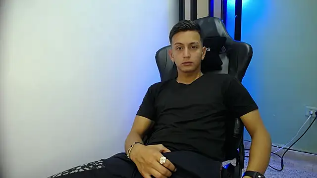 Snapshot of Bagels_ chatting on December 4, 12:36 pm Bagels online show from December 4, 12:36 pm