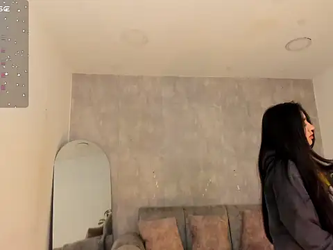 Snapshot of miacoopersx_ chatting on December 4, 12:47 pm miacoopersx online show from December 4, 12:47 pm