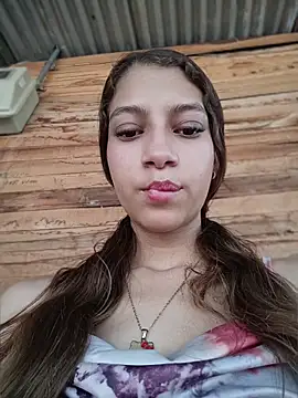 Vanneskk online show from May 1, 7:18 pm