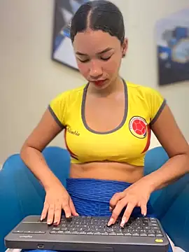ZoeyFierce online show from June 27, 6:46 pm