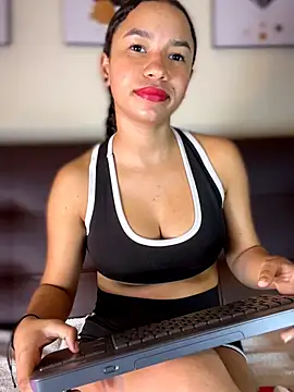ZoeyFierce online show from July 10, 7:38 pm