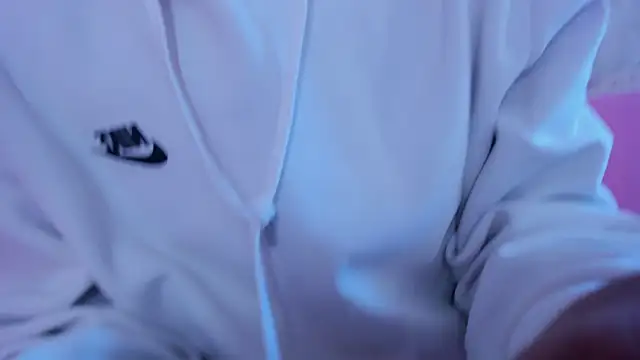 Ethan Jamees online show from February 11, 2:00 pm