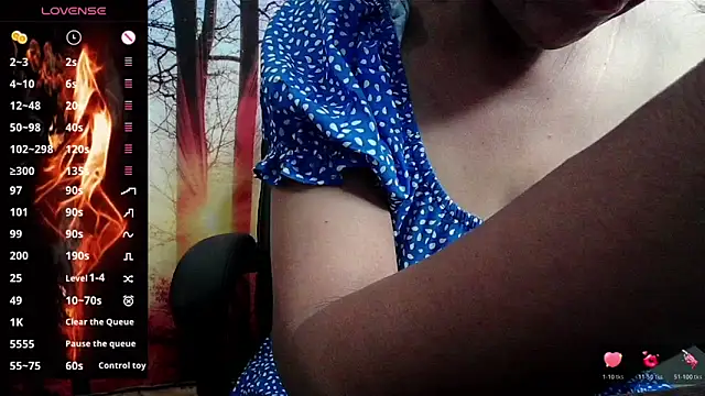Snapshot of Whisperingfire chatting on June 3, 8:25 pm Whisperingfire online show from June 3, 8:25 pm