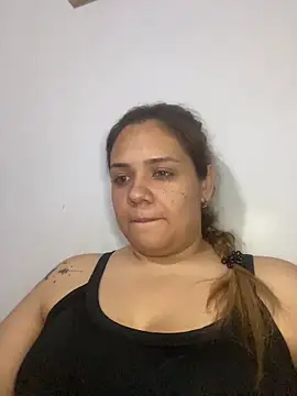 Snapshot of LoreinnFox chatting on April 17, 4:37 am LoreinnFox online show from April 17, 4:37 am