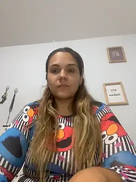 Snapshot of LoreinnFox chatting on April 23, 3:52 am LoreinnFox online show from April 23, 3:52 am