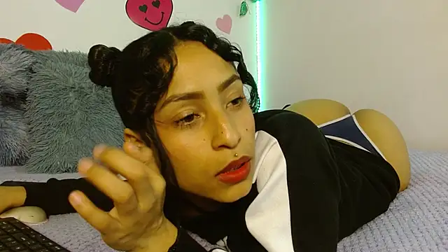 MarillynMorgan online show from May 15, 9:33 pm