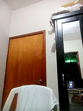 Snapshot of qaarlyfogosa chatting on November 28, 11:24 am qaarlyfogosa online show from November 28, 11:24 am