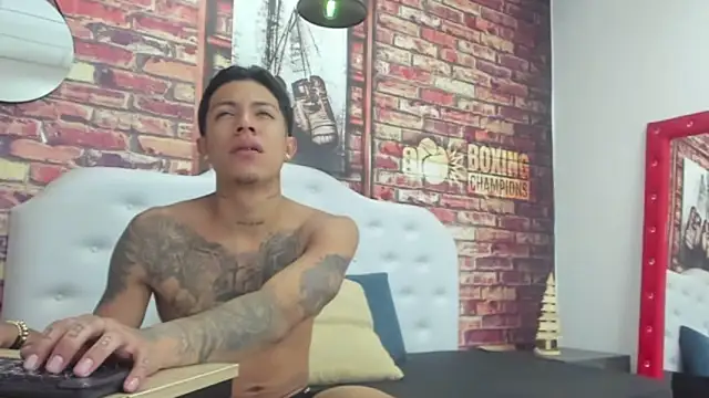 brian tattoo online show from December 18, 9:10 pm