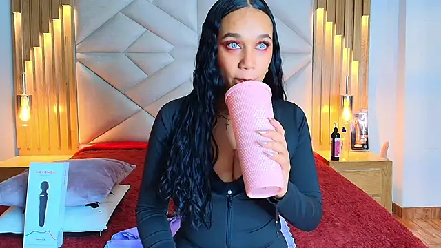 coraline vera online show from January 9, 3:09 am