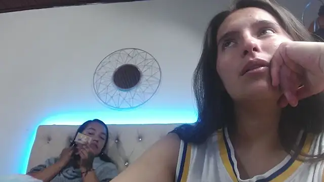 Snapshot of sharon_and_sharit chatting on December 16, 2:27 am sharon and sharit online show from December 16, 2:27 am