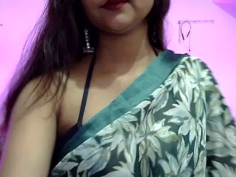 Snapshot of cute_rohani1 chatting on April 5, 4:48 pm cute rohani1 online show from April 5, 4:48 pm
