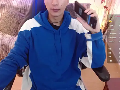 Snapshot of AngelRonson_ chatting on December 3, 3:47 am AngelRonson online show from December 3, 3:47 am