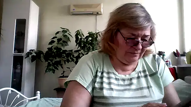 Snapshot of rekelme chatting on March 7, 9:18 am rekelme online show from March 7, 9:18 am